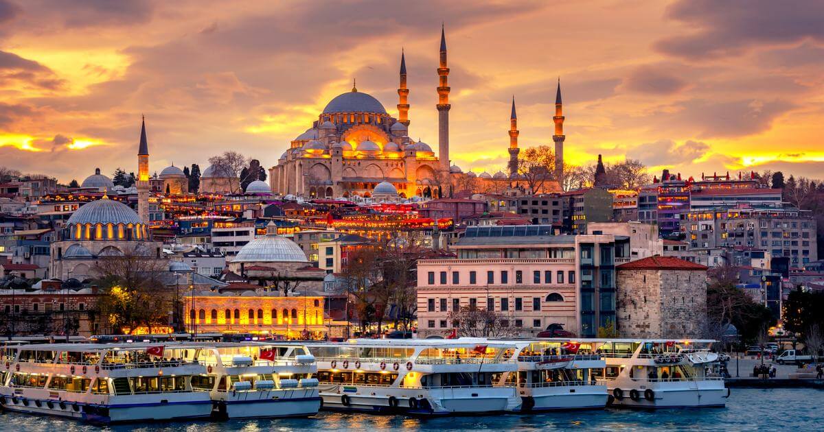 Family December Umrah & Istanbul Tour (Family of 4)